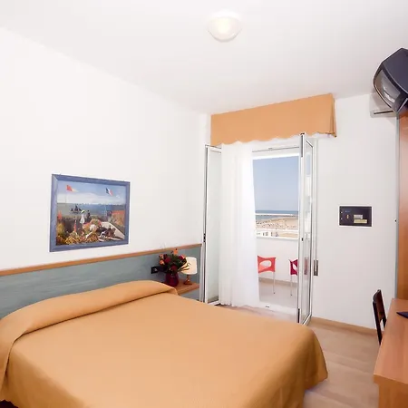 Parigi 3* Каорле